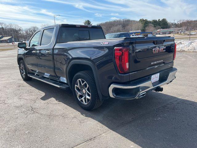 2022 GMC Sierra 1500 4WD Crew Cab Standard Box SLT