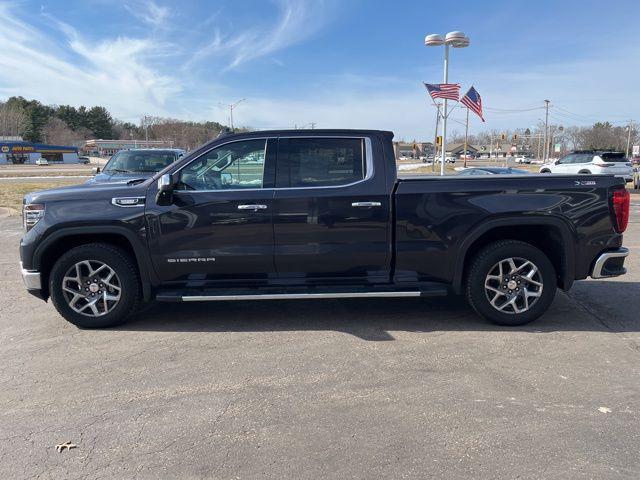 2022 GMC Sierra 1500 4WD Crew Cab Standard Box SLT