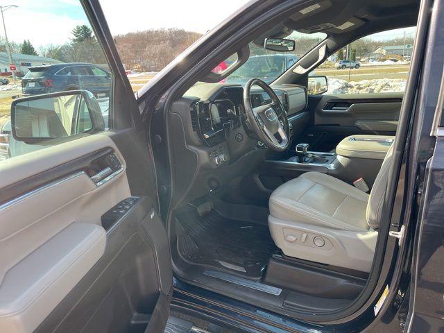 2022 GMC Sierra 1500 4WD Crew Cab Standard Box SLT