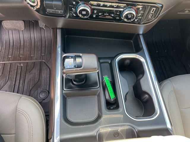 2022 GMC Sierra 1500 4WD Crew Cab Standard Box SLT