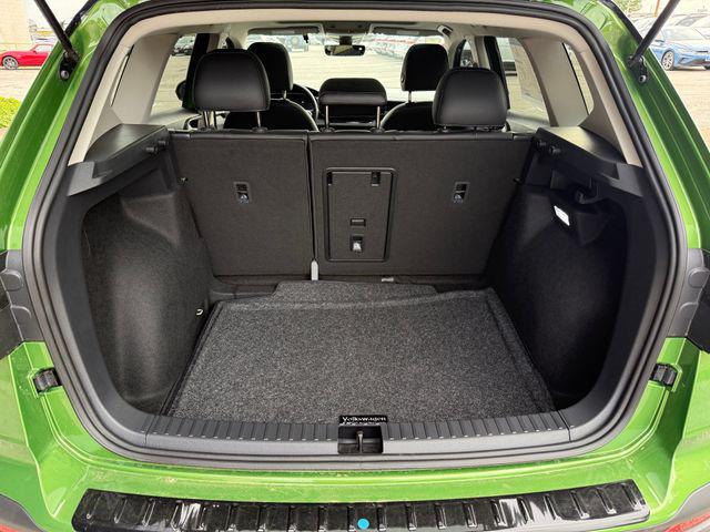 2026 Volkswagen Taos SE Black
