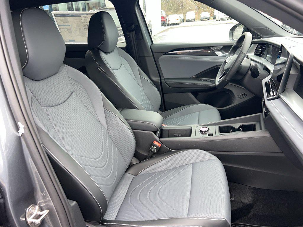 2026 Volkswagen Tiguan SE R-LINE BLACK - Photo 24