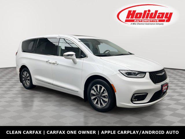 2022 Chrysler Pacifica Hybrid Limited for sale in Whitesboro, TX