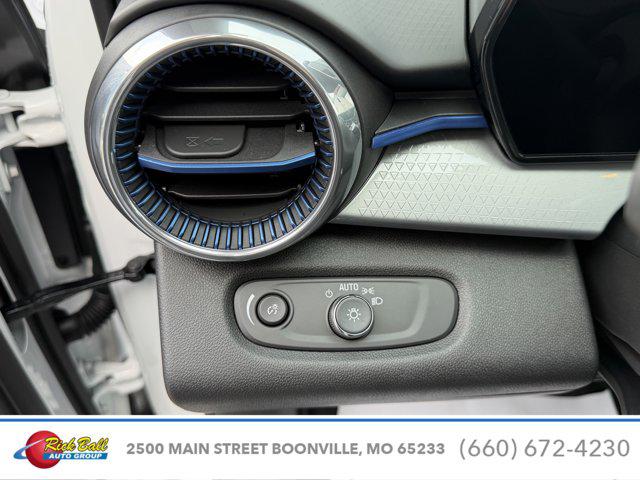 2026 Chevrolet Trax FWD LT