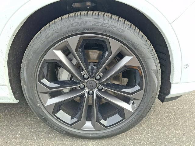 2026 Audi Q7 Premium Plus TFSI quattro tiptronic