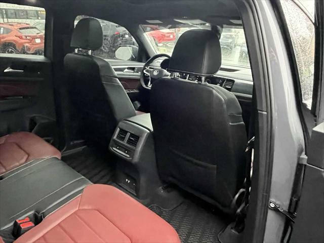 2023 Volkswagen Atlas Cross Sport 3.6L V6 SEL Premium R-Line