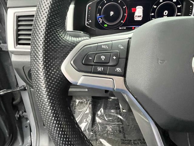 2023 Volkswagen Atlas Cross Sport 3.6L V6 SEL Premium R-Line