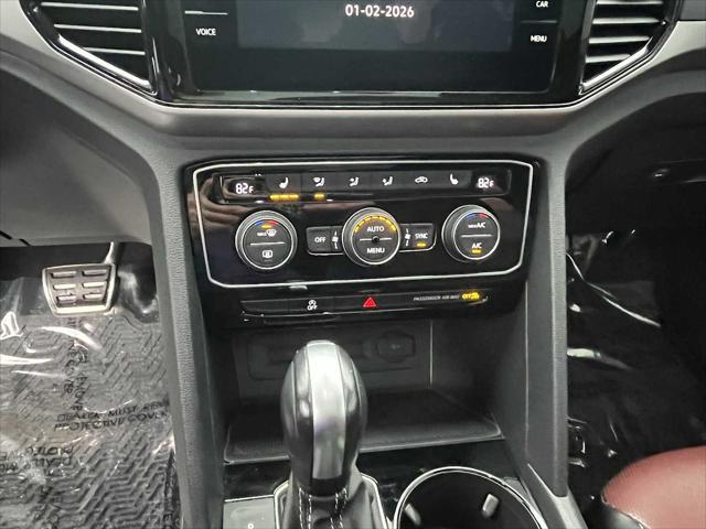 2023 Volkswagen Atlas Cross Sport 3.6L V6 SEL Premium R-Line
