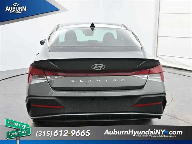 2025 Hyundai Elantra SEL Sport