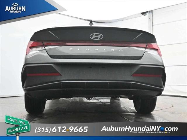 2025 Hyundai Elantra SEL Sport