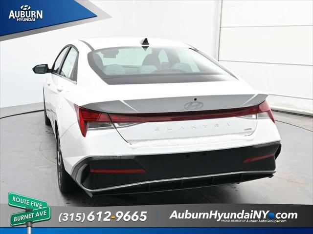 2025 Hyundai Elantra Hybrid Limited