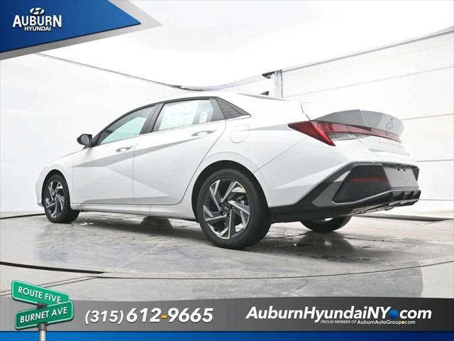 2025 Hyundai Elantra Hybrid Limited