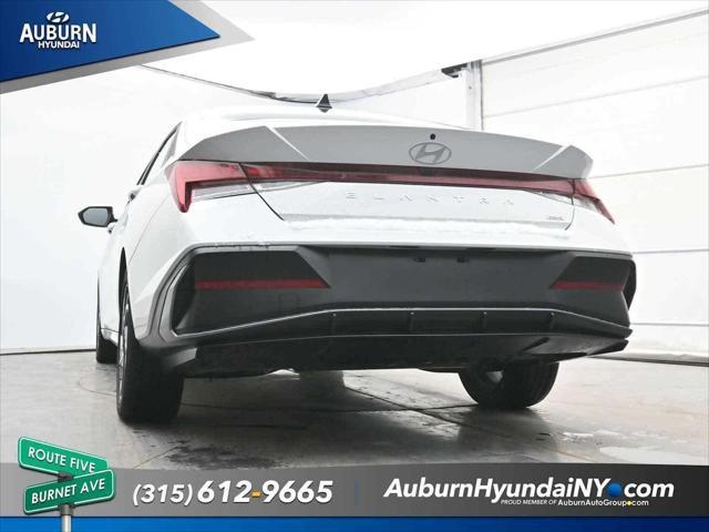 2025 Hyundai Elantra Hybrid Limited