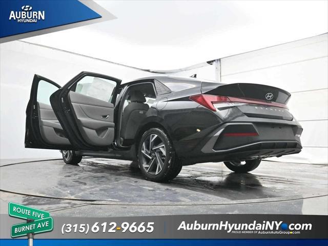 2025 Hyundai Elantra Hybrid SEL Sport