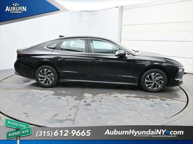 2026 Hyundai Sonata Hybrid Blue