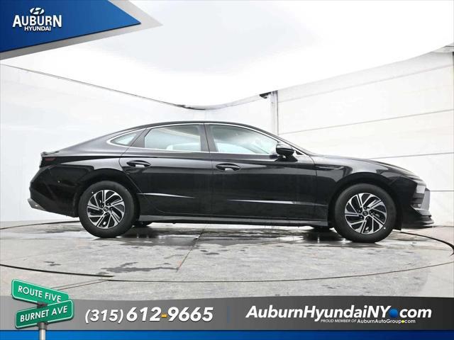 2026 Hyundai Sonata Hybrid Blue