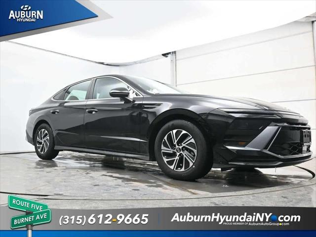 2026 Hyundai Sonata Hybrid Blue