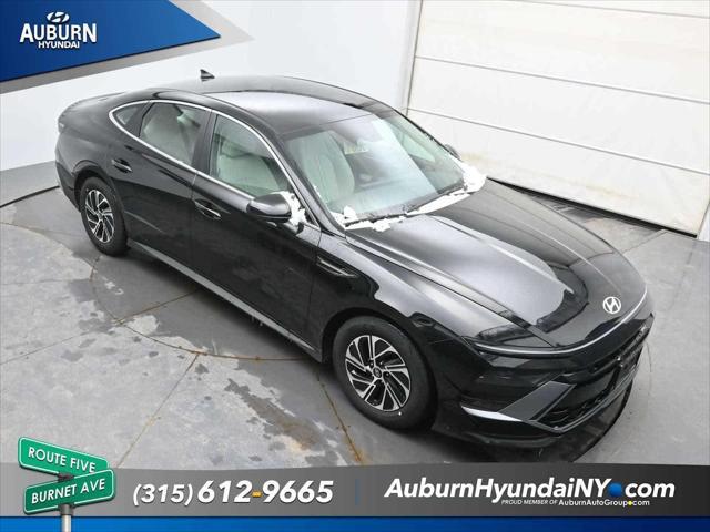 2026 Hyundai Sonata Hybrid Blue