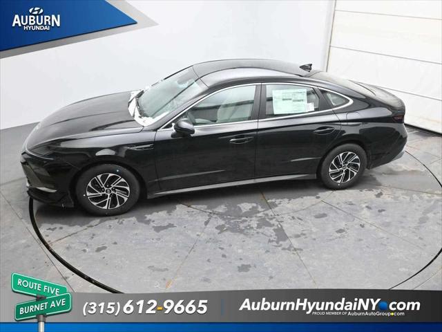 2026 Hyundai Sonata Hybrid Blue