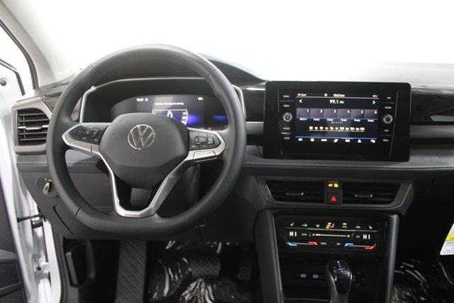 2026 Volkswagen Taos SE Black