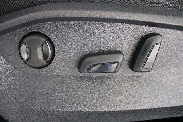2026 Volkswagen Taos SE Black