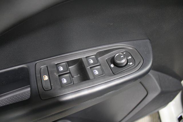 2026 Volkswagen Taos SE Black