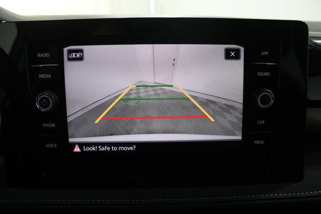 2026 Volkswagen Taos SE Black