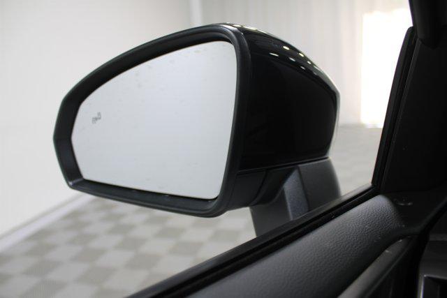 2026 Volkswagen Taos SE Black