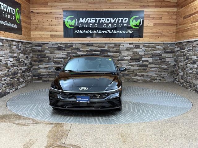 2025 Hyundai Elantra Hybrid Limited