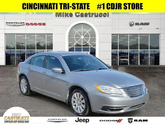 2014 Chrysler 200 LX for sale near Cincinnati, OH