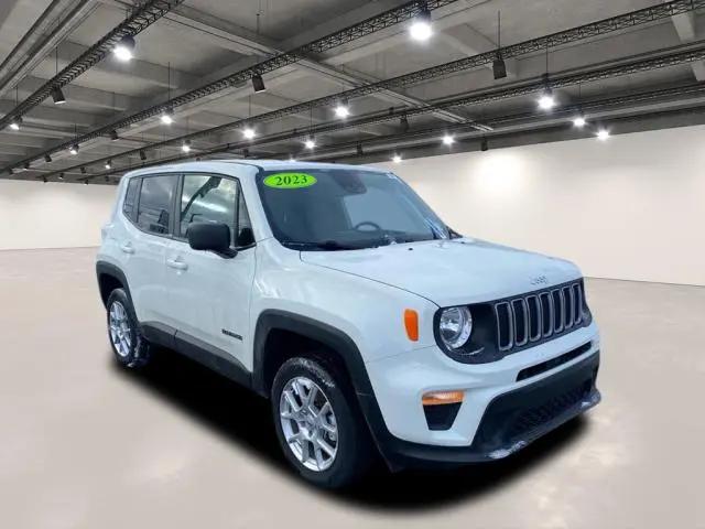2023 Jeep Renegade Latitude 4x4 for sale in Williamsville, NY