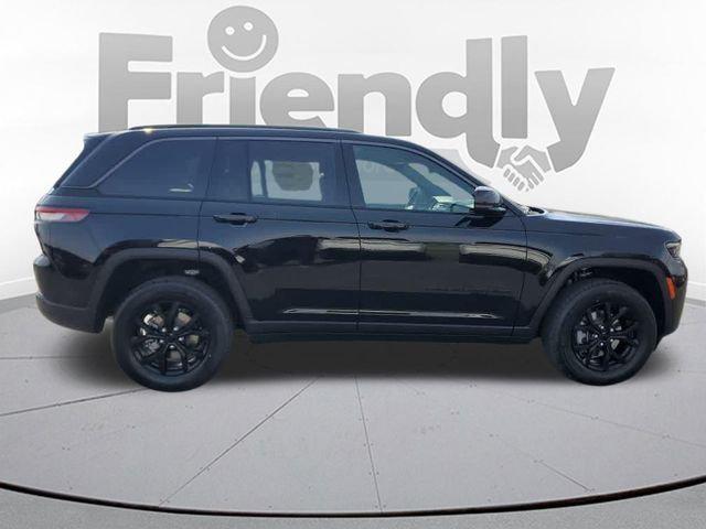 2026 Jeep Grand Cherokee Altitude 4x4