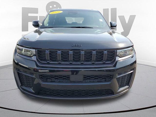 2026 Jeep Grand Cherokee Altitude 4x4