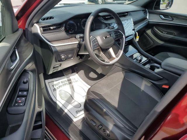 2026 Jeep Grand Cherokee Altitude 4x4