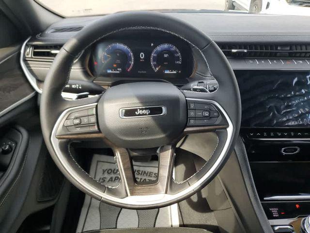 2026 Jeep Grand Cherokee Altitude 4x4