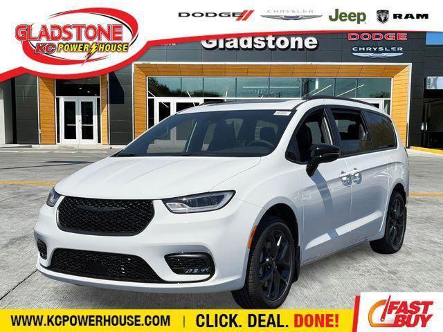 2026 Chrysler Pacifica PACIFICA LIMITED AWD