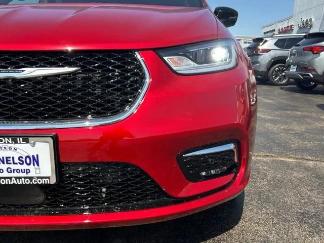 2026 Chrysler Pacifica Limited AWD