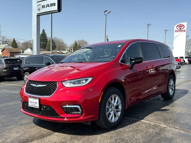 2026 Chrysler Pacifica Limited AWD