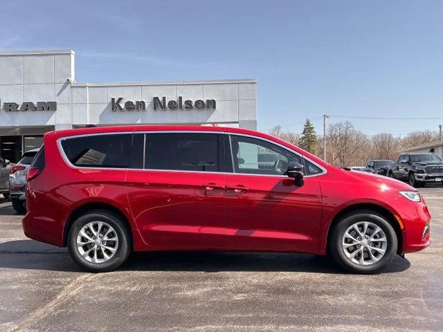 2026 Chrysler Pacifica Limited AWD
