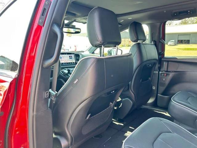 2026 Chrysler Pacifica Limited AWD