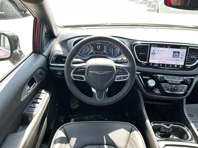 2026 Chrysler Pacifica Limited AWD