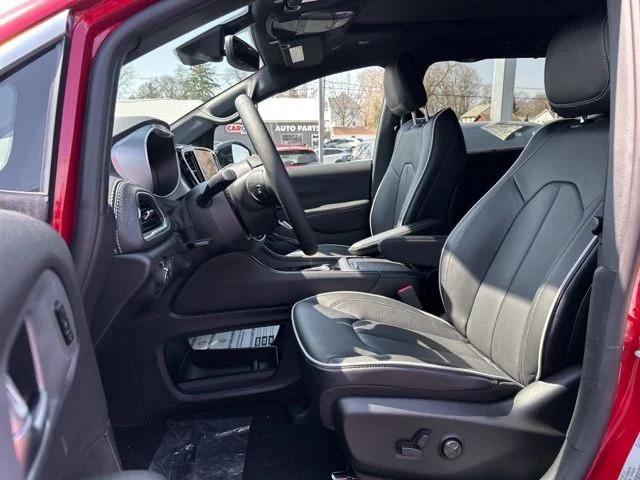 2026 Chrysler Pacifica Limited AWD