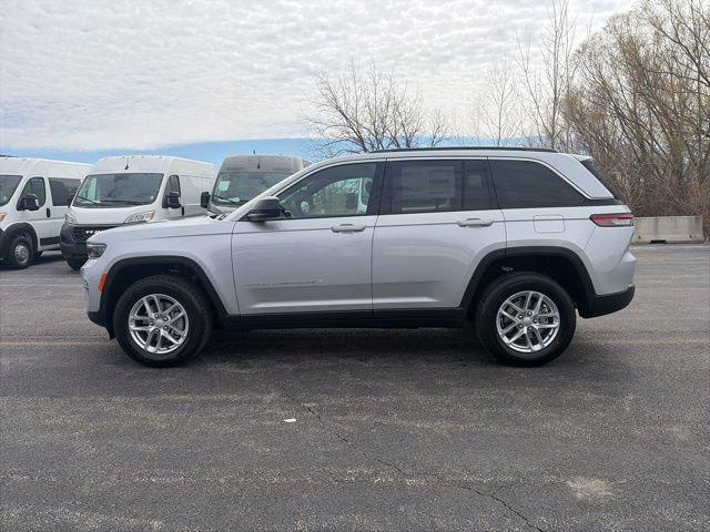 2026 Jeep Grand Cherokee GRAND CHEROKEE LAREDO X 4X4