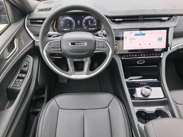 2026 Jeep Grand Cherokee Limited 4x2