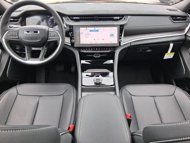 2026 Jeep Grand Cherokee Limited 4x2