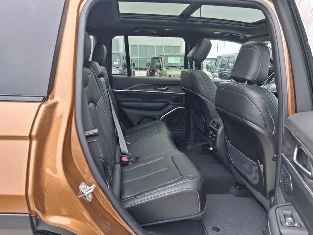 2026 Jeep Grand Cherokee Limited 4x2