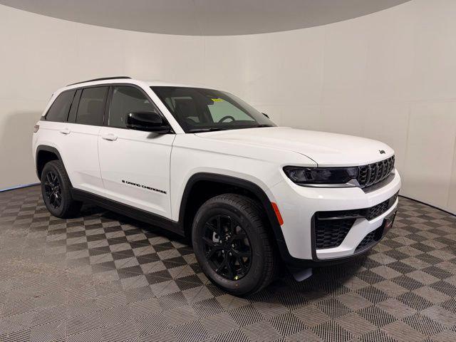 2026 Jeep Grand Cherokee GRAND CHEROKEE LAREDO ALTITUDE 4X4