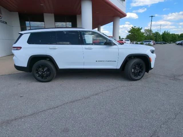 2026 Jeep Grand Cherokee Altitude 4x4