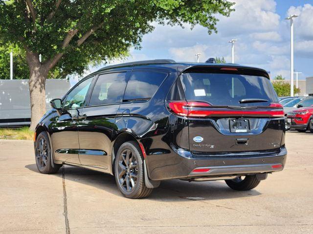 2026 Chrysler Pacifica Limited AWD