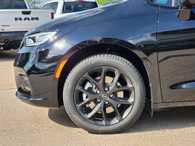 2026 Chrysler Pacifica Limited AWD